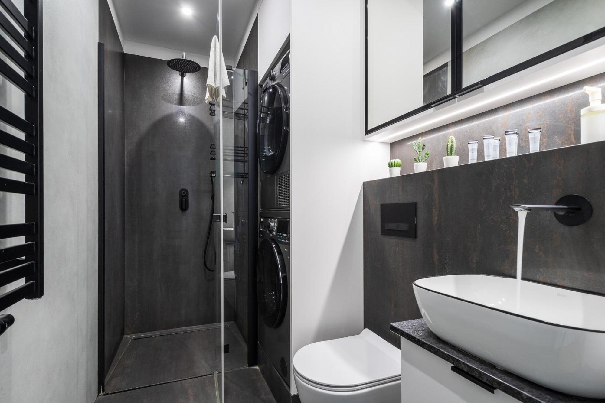 Wola Tower Deluxe Separate Bedroom With Free Garage - By Perfect Apart ワルシャワ エクステリア 写真